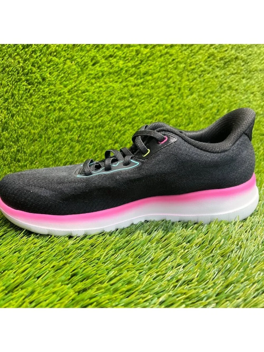 Skechers GO WALK Joy Lynzee Womens Size 7 Black Athletic Running Shoes Sneakers